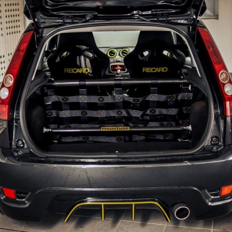 Clubsport Komplettset - Strebe mit Netz und Teppich für Ford Fiesta ST MK6